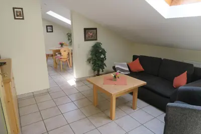 Ein Sitzbereich in der Unterkunft Gasthof Tiroler Hof