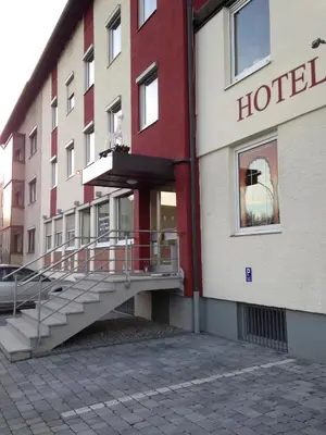 Das Gebäude in dem sich das Hotel befindet