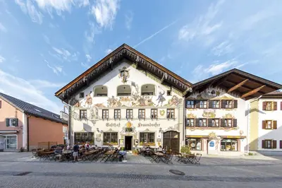 Das Gebäude in dem sich die Pension befindet