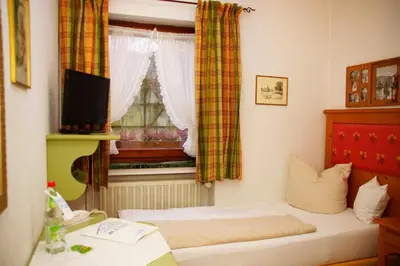 TV/Unterhaltungsangebot in der Unterkunft Hotel & Gasthof Fraundorfer