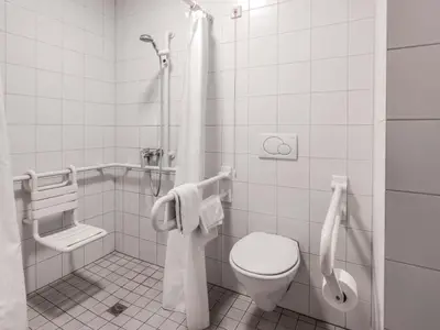 Ein Badezimmer in der Unterkunft B&B HOTEL Ingolstadt-Lenting