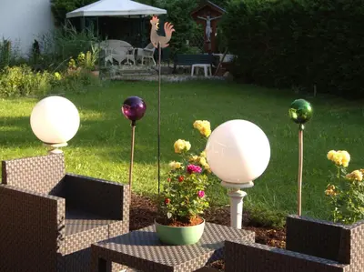 Ein Garten an der Unterkunft Best Breakfast - Hotel Justina