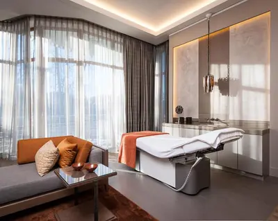 Ein Sitzbereich in der Unterkunft Althoff Seehotel Überfahrt