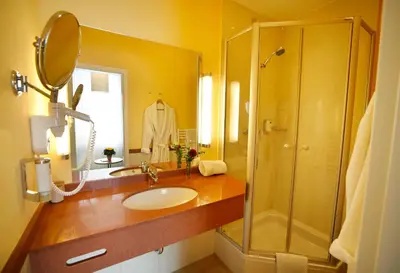 Ein Badezimmer in der Unterkunft Hotel Johannisbad