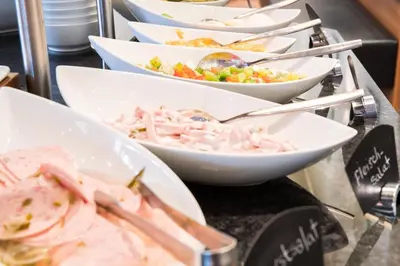Essen im Hotel oder in der Nähe