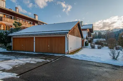 Ein allgemeiner Bergblick oder ein Berglick von der Ferienwohnung aus