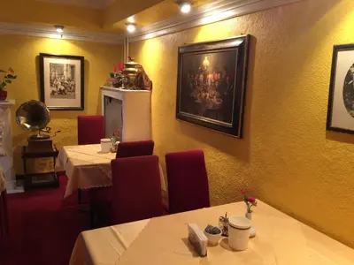 Ein Restaurant oder anderes Speiselokal in der Unterkunft Hotel Galleria
