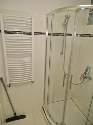 Ein Badezimmer in der Unterkunft Schöne Wohnung zentral Dachau(20 min zum HBF München)