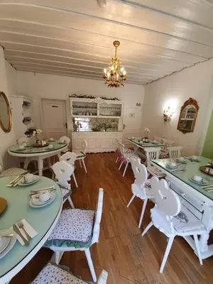 Ein Restaurant oder anderes Speiselokal in der Unterkunft Pension Seibel