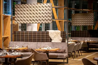 Ein Sitzbereich in der Unterkunft Hilton Munich Airport