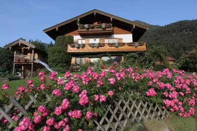 Ein Garten an der Unterkunft Ferienwohnung Haus Hörth