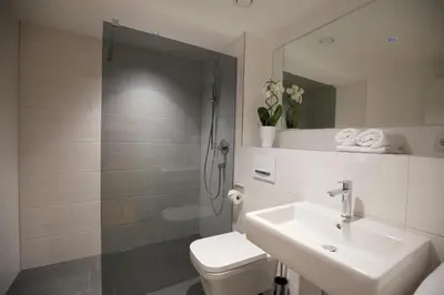 Ein Badezimmer in der Unterkunft Leo Apartments Miesbach