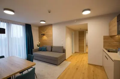 Ein Sitzbereich in der Unterkunft Leo Apartments Miesbach