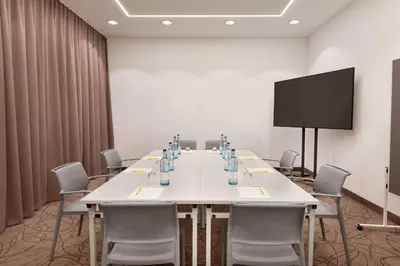 Der Geschäftsbereich oder Konferenzraum in der Unterkunft Super 8 by Wyndham Augsburg