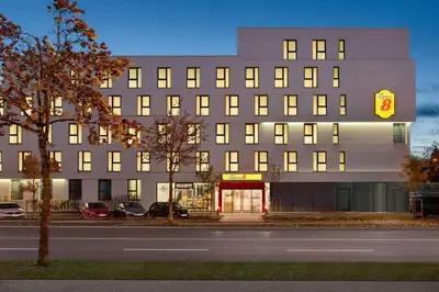 Das Gebäude in dem sich das Hotel befindet