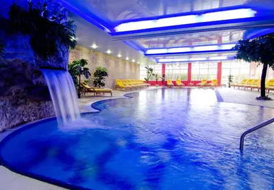 Der Swimmingpool an oder in der Nähe von Schmelmer Hof Hotel & Resort