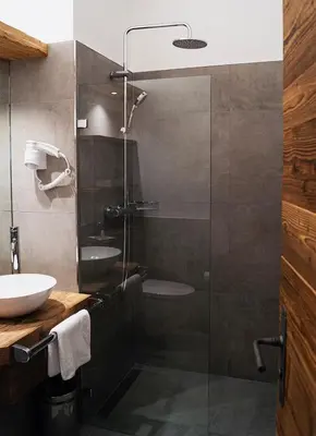 Ein Badezimmer in der Unterkunft Hotel Almwirt