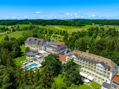 Der Swimmingpool an oder in der Nähe von Der Sonnenhof