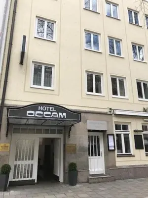 Das Gebäude in dem sich das Hotel befindet