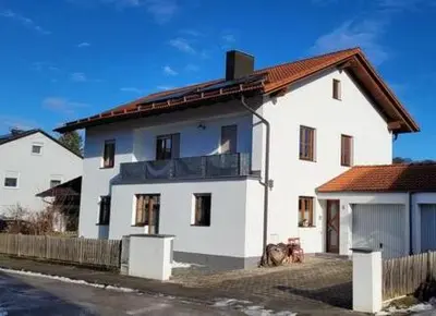 Das Gebäude in dem sich die Ferienwohnung befindet