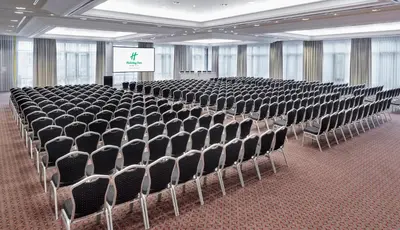 Der Geschäftsbereich oder Konferenzraum in der Unterkunft Holiday Inn Munich City Centre by IHG