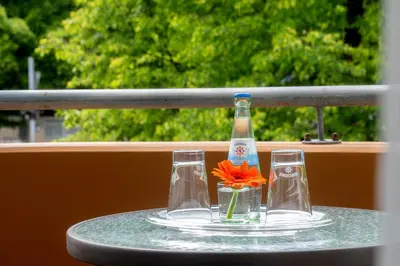 Getränke in der Unterkunft Andante Hotel Erding