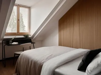 Ein Bett oder Betten in einem Zimmer der Unterkunft Bob W Munich Old Town