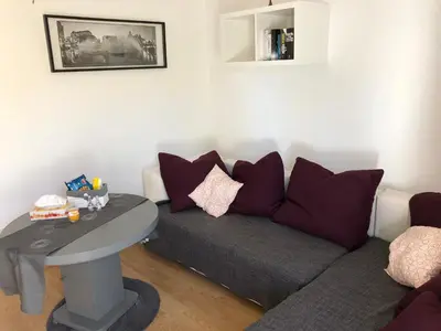 Ein Sitzbereich in der Unterkunft 2 Zimmer Wohnung mit Balkon - Nähe Messe