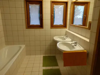Ein Badezimmer in der Unterkunft Komfortabel wohnen am Waldrand von Pitzling
