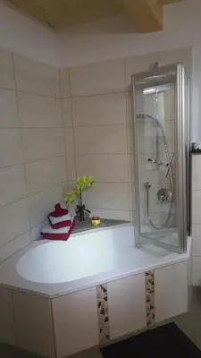 Ein Badezimmer in der Unterkunft Ferienwohnung ChiemseeZeit :-) - Familie Lechermann