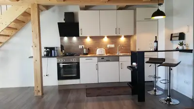 Küche/Küchenzeile in der Unterkunft Ferienwohnung ChiemseeZeit :-) - Familie Lechermann