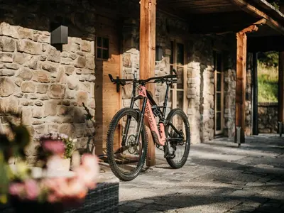 Radfahren an der Unterkunft Die Suttenhütte oder in der Nähe