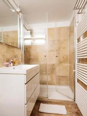 Ein Badezimmer in der Unterkunft Die Suttenhütte