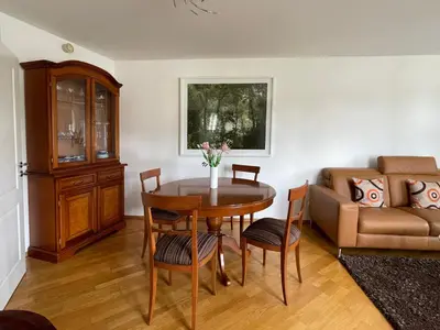 Ein Sitzbereich in der Unterkunft Fewo Isarblick Bad Tölz