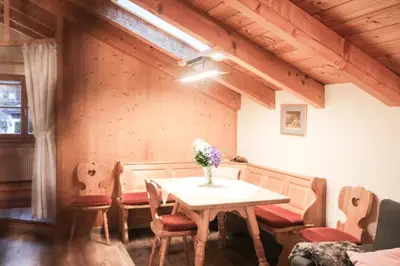 Ein Sitzbereich in der Unterkunft Appartementhaus Schirsner - direkt am See & am Kurpark