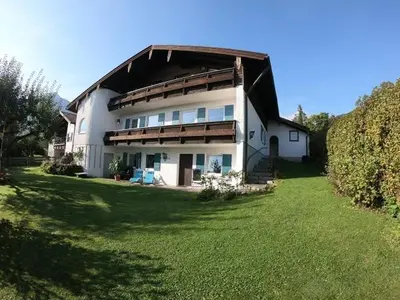 Ein Garten an der Unterkunft Ferienwohnung Thann
