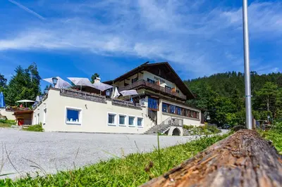 Das Gebäude in dem sich das Hotel befindet