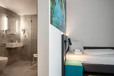 Ein Badezimmer in der Unterkunft Hotel Amper