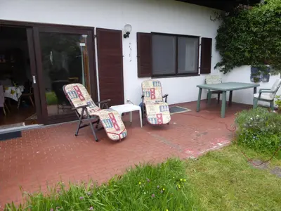 Ein Garten an der Unterkunft Ferienhaus Knittel Verm nur Samstag auf Samstag