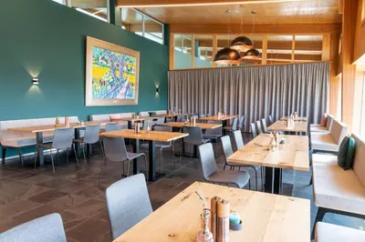 Ein Restaurant oder anderes Speiselokal in der Unterkunft Das Schandl
