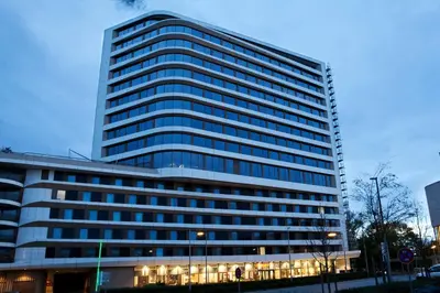 Das Gebäude in dem sich das Hotel befindet