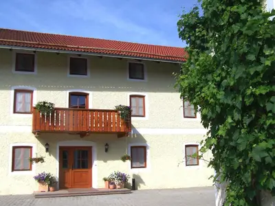 Das Gebäude in dem sich die Pension befindet