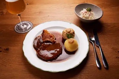 Essen im Hotel oder in der Nähe