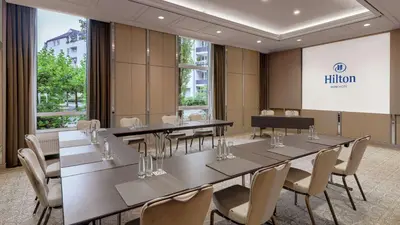 Der Geschäftsbereich oder Konferenzraum in der Unterkunft Hilton Munich City