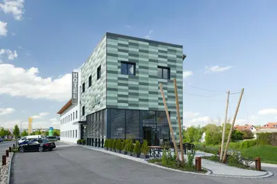 Das Gebäude in dem sich das Hotel befindet