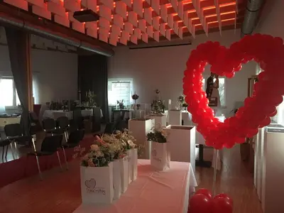 Ein Restaurant oder anderes Speiselokal in der Unterkunft Hotel Alea City