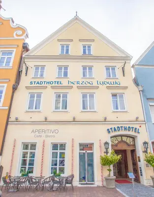 Das Gebäude in dem sich das Hotel befindet