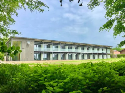 Ein Garten an der Unterkunft Naturhotel Wittelsbach