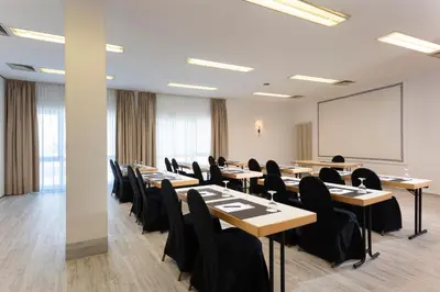 Der Geschäftsbereich oder Konferenzraum in der Unterkunft ibis Styles Rosenheim