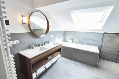 Ein Badezimmer in der Unterkunft Sonnhof - Luxus Alpine Penthouse, neu möbliert